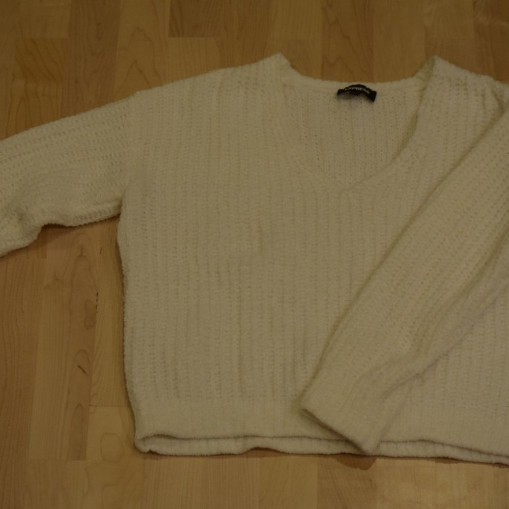 Express white knitted sweater